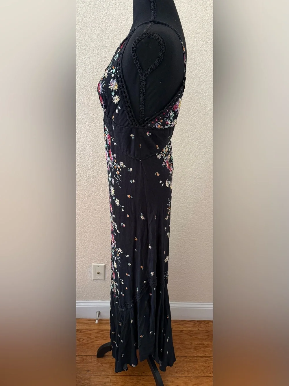 Free People Paradise Black Floral Print Maxi Dress Size Medium - Picture 4 of 15